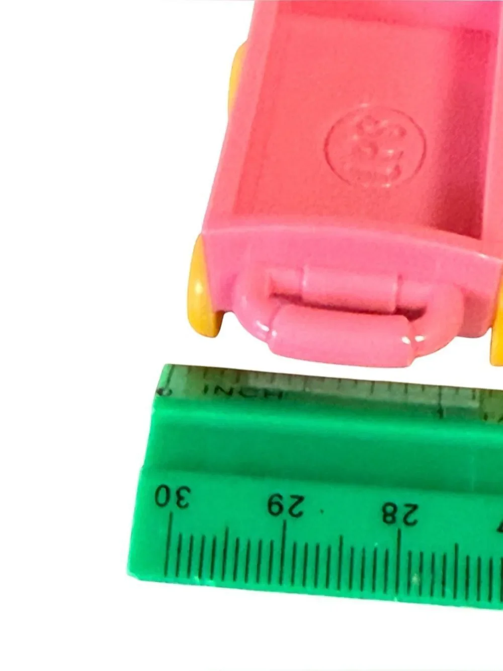 Hasbro Littlest Pet Shop pink Accessory Wagon with Yellow Wheels